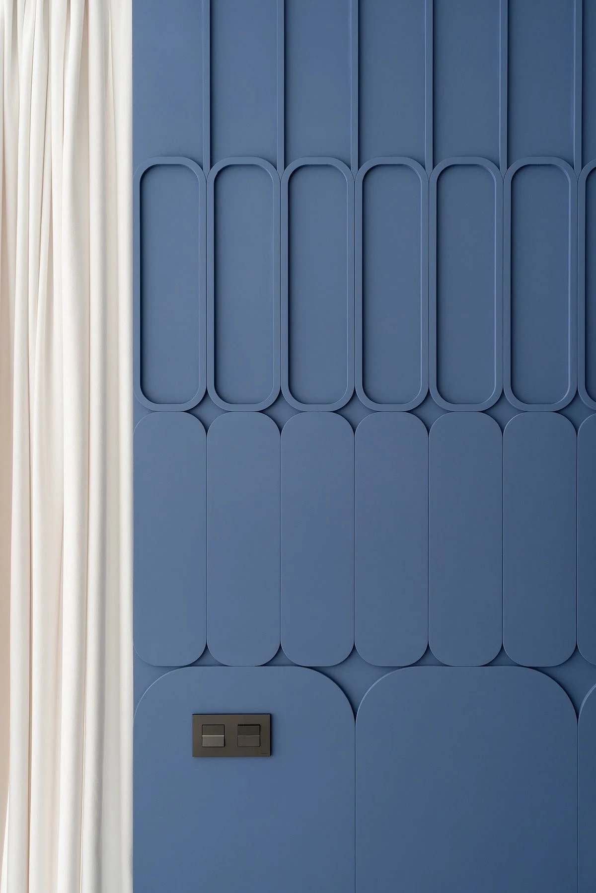 Panneaux muraux bleus aux formes ovales verticales