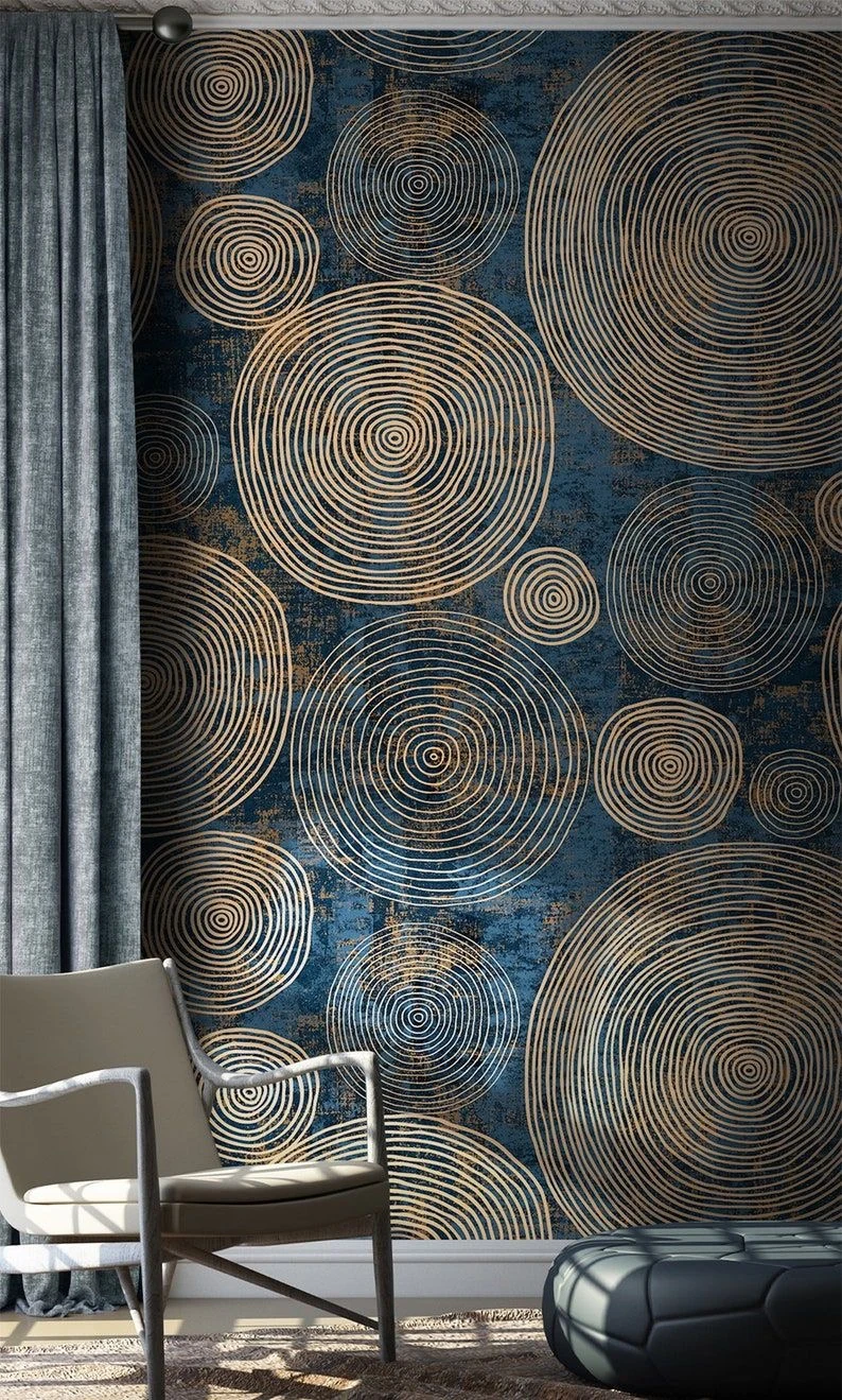 Papier peint bleu avec cercles concentriques dorés