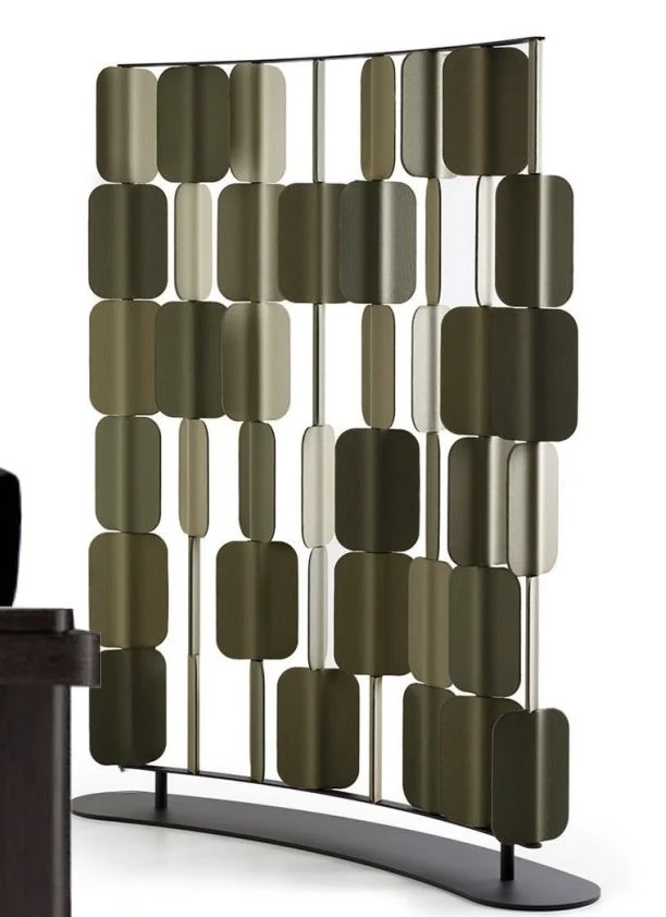 Paravent vert à panneaux arrondis orientables